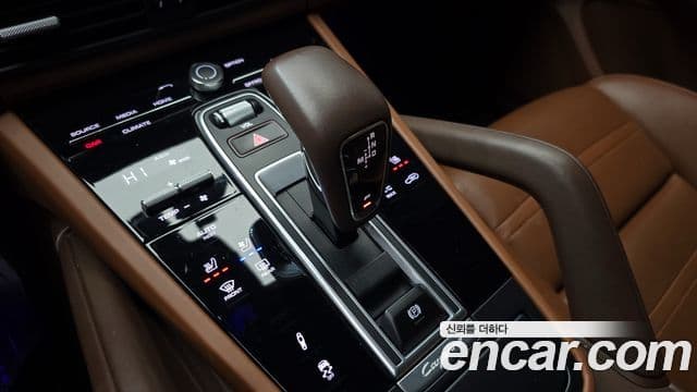 Porsche Cayenne 2020 — Şəkil 9/20