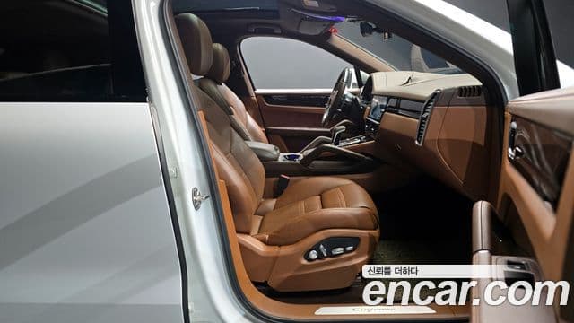 Porsche Cayenne 2020 — Şəkil 10/20