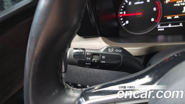 Kia Sorento 2021 — ფოტო 15/20