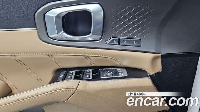 Kia Sorento 2024 — Фото 13/20