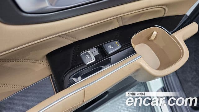 Kia Sorento 2024 — Фото 18/20