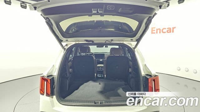 Kia Sorento 2024 — Photo 18/20