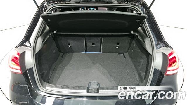 Mercedes-Benz A-Class 2022 — Şəkil 20/20
