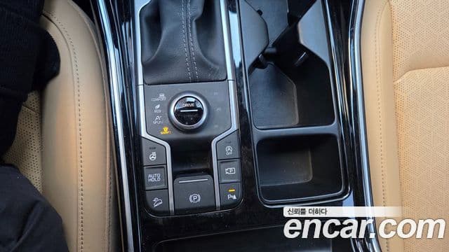 Kia Sorento 2022 — Şəkil 16/20