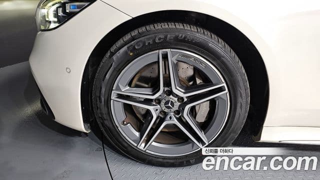 Mercedes-Benz S-Class 2021 — Photo 16/20