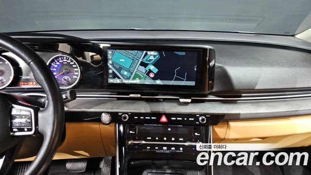Kia Carnival 2020 — ფოტო 14/20