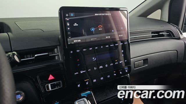 Hyundai Staria 2024 — Şəkil 16/20