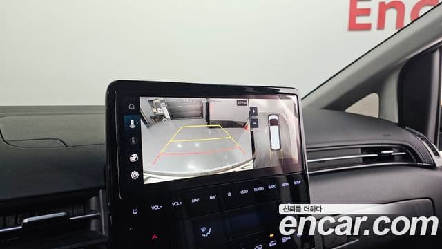Hyundai Staria 2024 — Şəkil 17/20