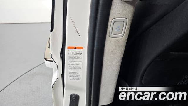 Hyundai Staria 2024 — Şəkil 18/20