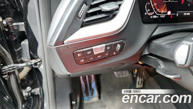 BMW 1 Series 2022 — Şəkil 17/20