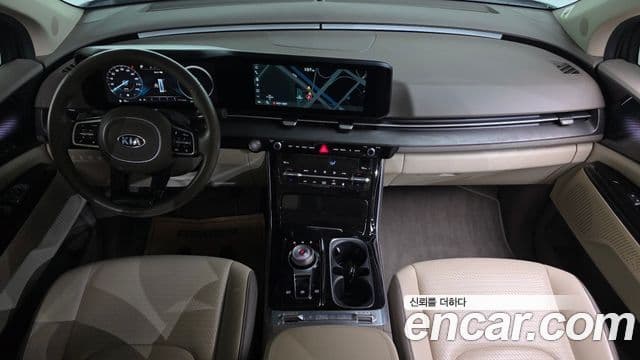 Kia Carnival 2020 — ფოტო 7/20
