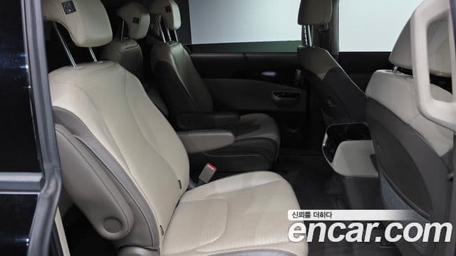 Kia Carnival 2020 — ფოტო 12/20