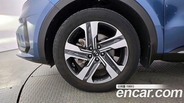 Kia Sorento 2020 — Şəkil 18/20