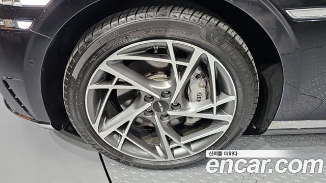 Genesis G90 2022 — ფოტო 5/20