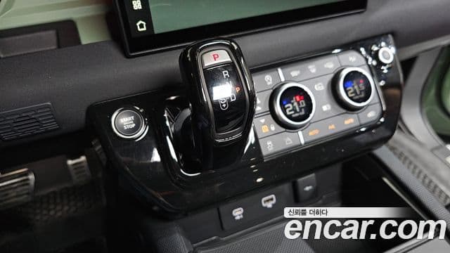 Land Rover Defender 2023 — Şəkil 9/20