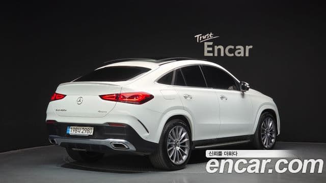 Mercedes-Benz GLE-Class 2023 — ფოტო 2/20