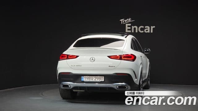 Mercedes-Benz GLE-Class 2023 — ფოტო 4/20