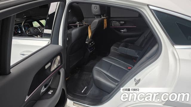 Mercedes-Benz GLE-Class 2023 — ფოტო 11/20
