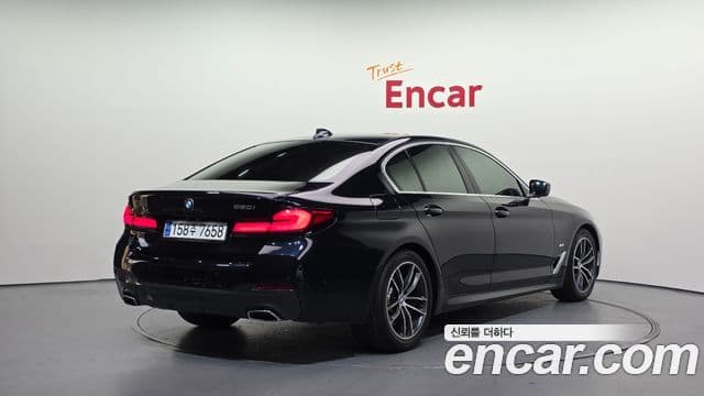 BMW 5 Series 2021 — Şəkil 2/20