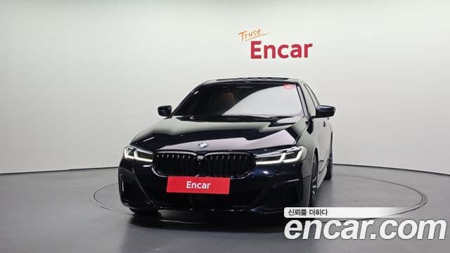 BMW 5 Series 2021 — Şəkil 13/20