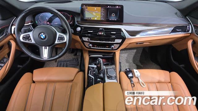 BMW 5 Series 2021 — Şəkil 16/20
