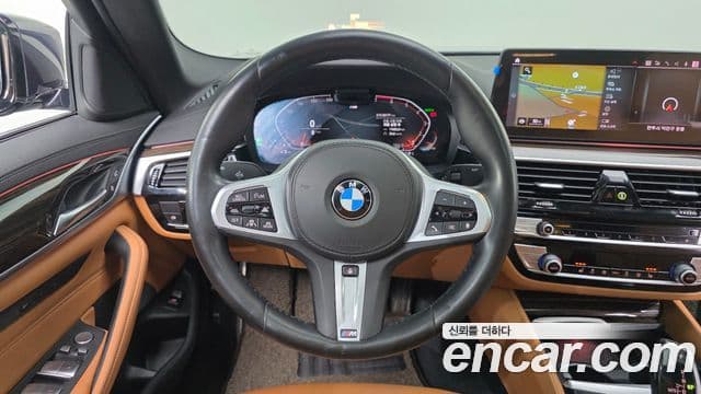 BMW 5 Series 2021 — Şəkil 18/20