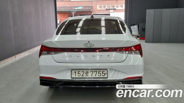 Hyundai The New Avante Hybrid 2020 — ფოტო 19/19