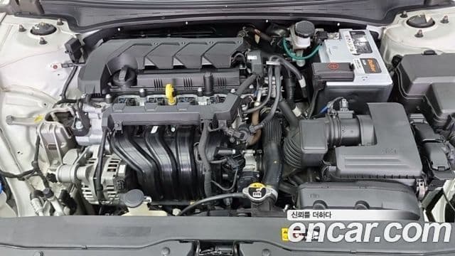 Hyundai The New Avante Hybrid 2020 — ფოტო 1/19