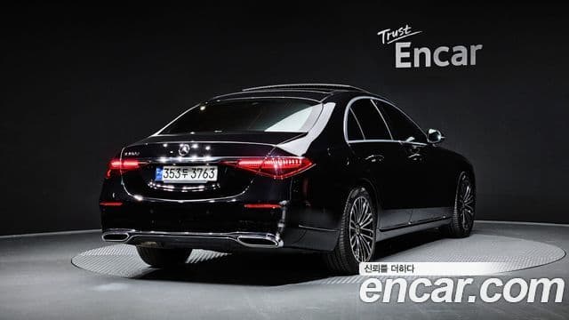 Mercedes-Benz S-Class 2021 — Фото 2/20
