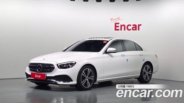 Mercedes-Benz E-Class 2021 — ფოტო 1/20