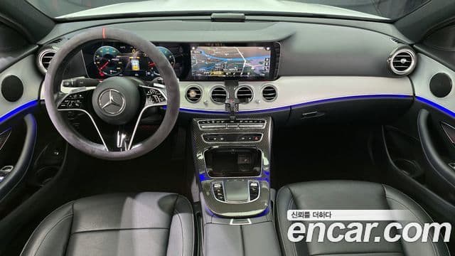 Mercedes-Benz E-Class 2021 — ფოტო 7/20