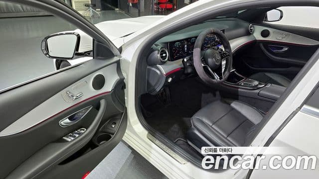 Mercedes-Benz E-Class 2021 — ფოტო 10/20
