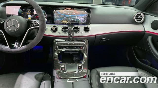 Mercedes-Benz E-Class 2021 — ფოტო 19/20