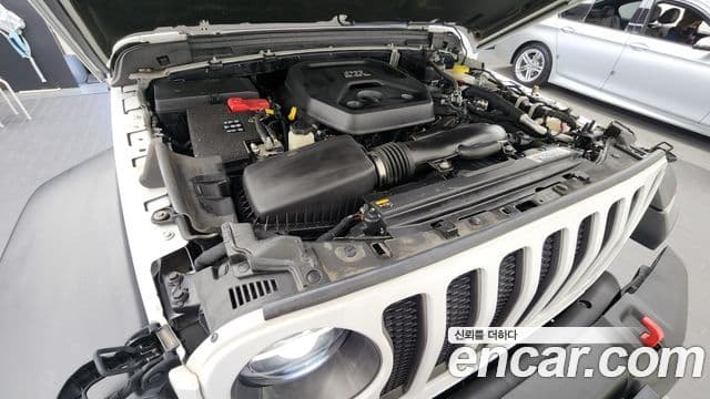 Jeep Wrangler 2022 — ფოტო 6/20