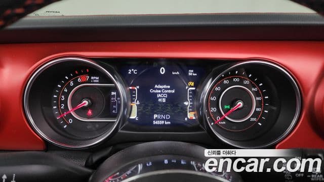 Jeep Wrangler 2022 — ფოტო 8/20