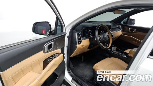 Kia Sorento 2021 — Photo 14/20