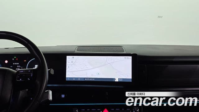 Hyundai Santa Fe 2023 — Şəkil 16/20
