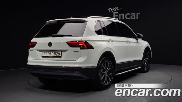 Volkswagen Tiguan 2020 — Photo 19/20