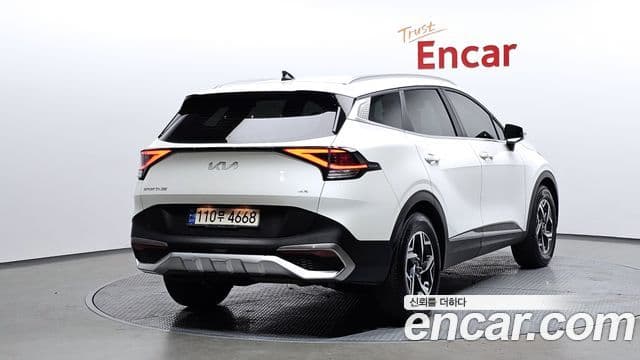 Kia Sportage 2021 — ფოტო 2/20