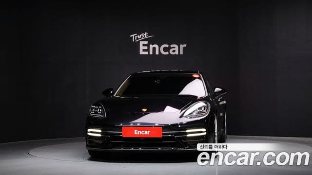Porsche Panamera 2021 — ფოტო 12/20