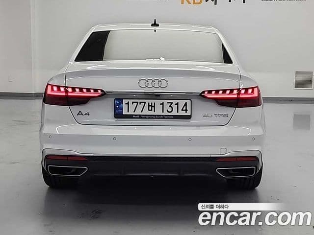 Audi A4 2022 — Şəkil 2/19