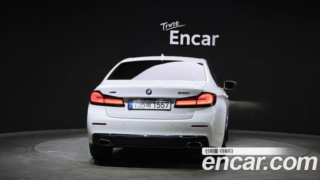 BMW 5 Series 2020 — Şəkil 19/20