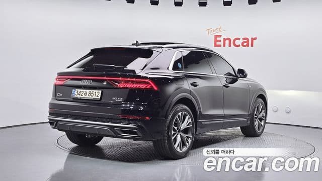 Audi Q8 2021 — Photo 9/20