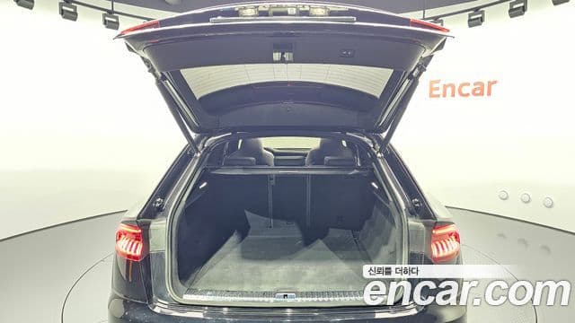 Audi Q8 2021 — Photo 12/20