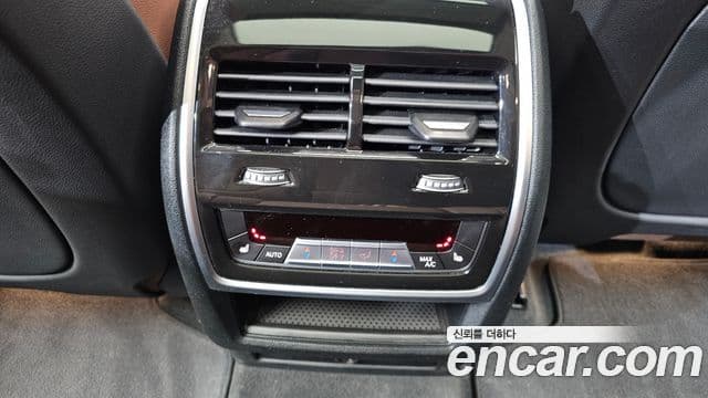 BMW X5 2022 — ფოტო 18/20