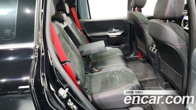 Mercedes-Benz GLB-Class 2023 — Şəkil 12/20