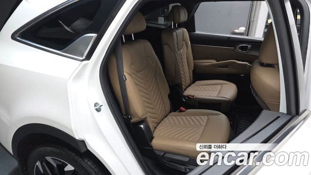 Kia Sorento 2023 — Şəkil 11/20