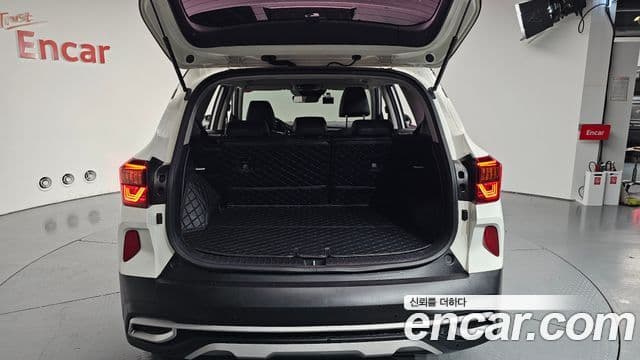 Kia Sorento 2023 — фото 20 из 20