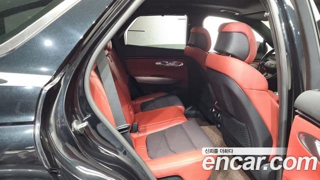 Genesis GV70 2022 — Photo 15/20