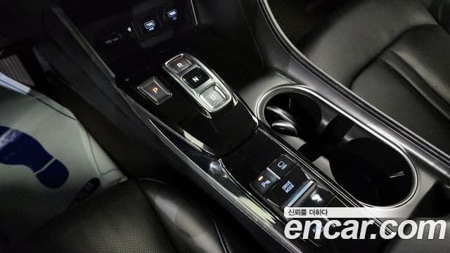 Hyundai Sonata Hybrid 2019 — ფოტო 2/20